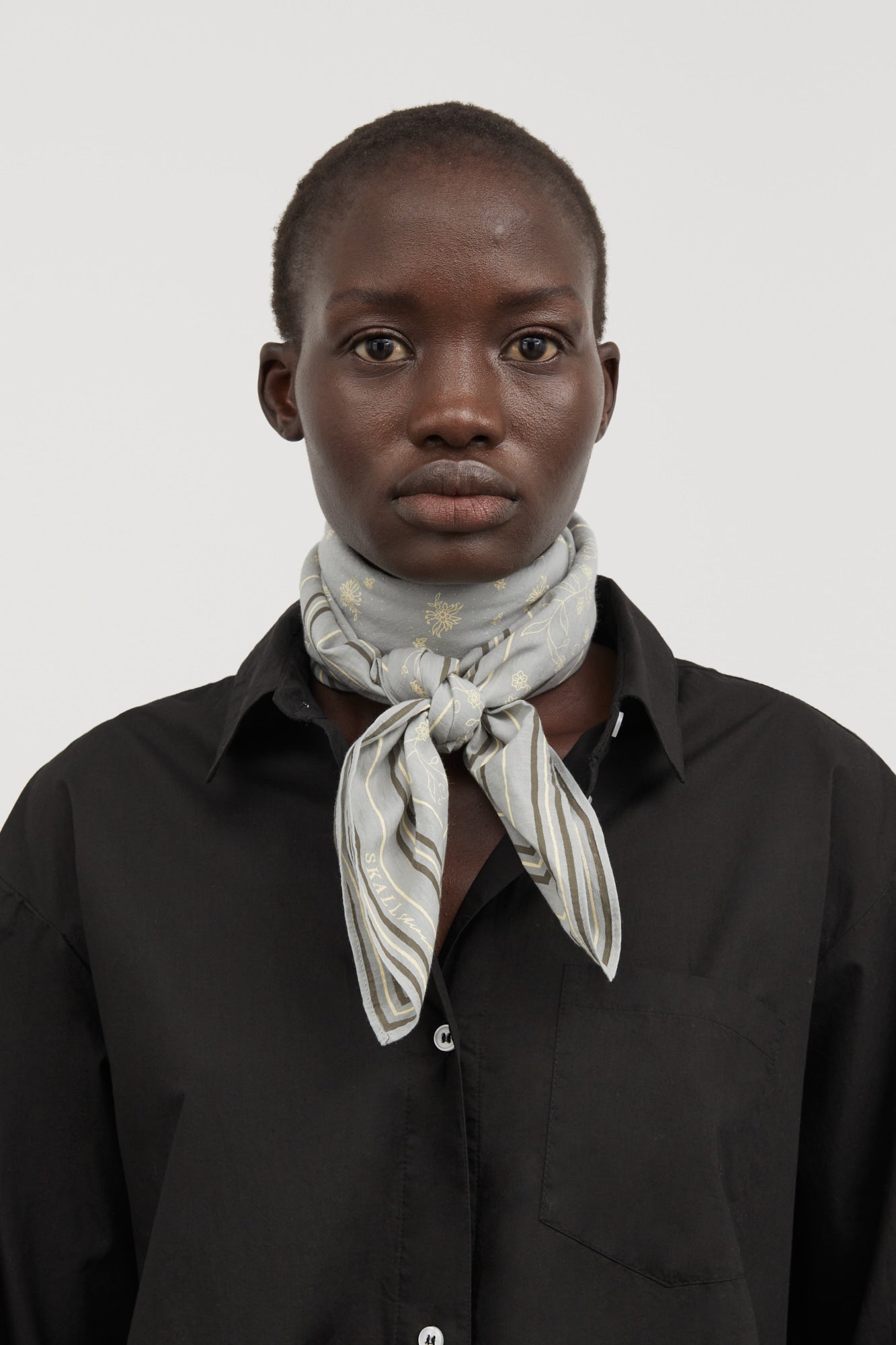 Skall Studio • Classic scarf (Cloud Grey/Cold Brown)