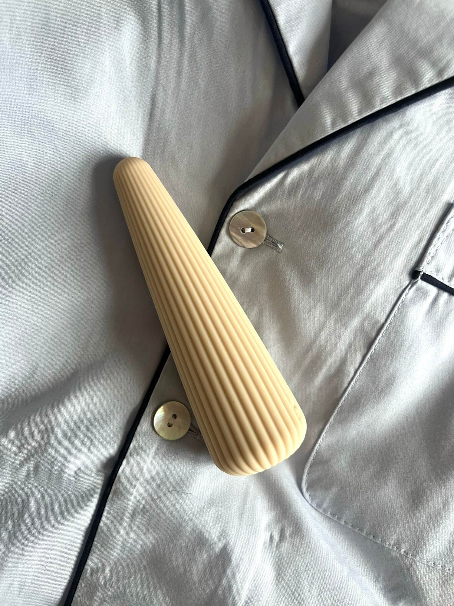 Peech • Corny vibrator