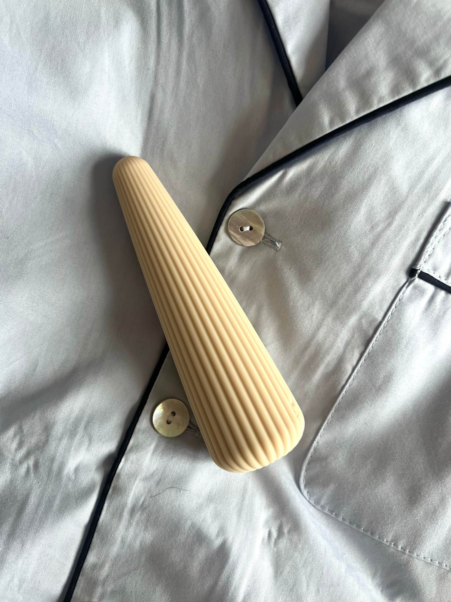 Peech • Corny vibrator