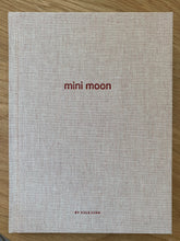 Indlæs billede til gallerivisning Hola Luna • A Mini Moon Journal
