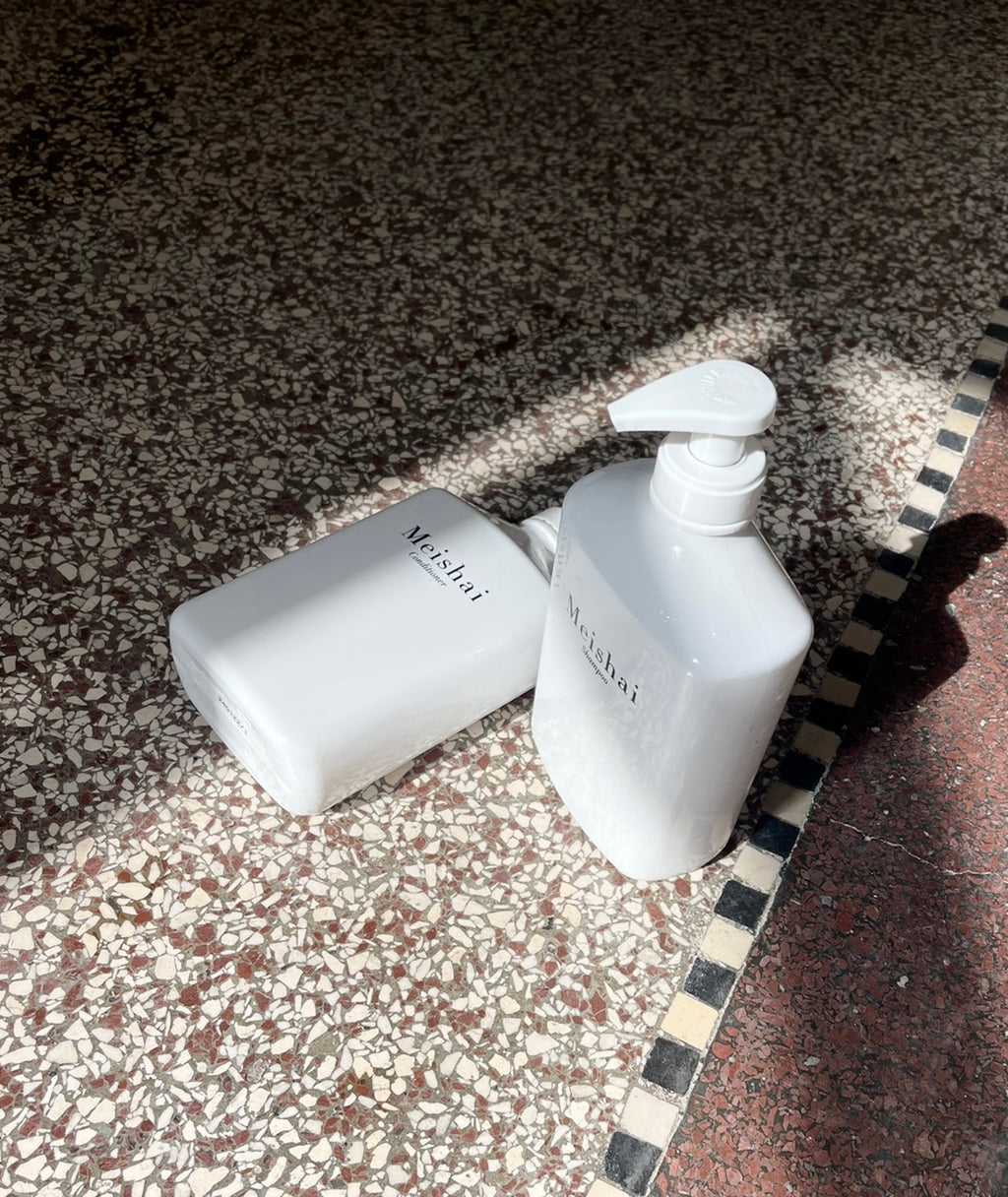 To flasker Meshai allergi certificeret hårbalsam og shampoo